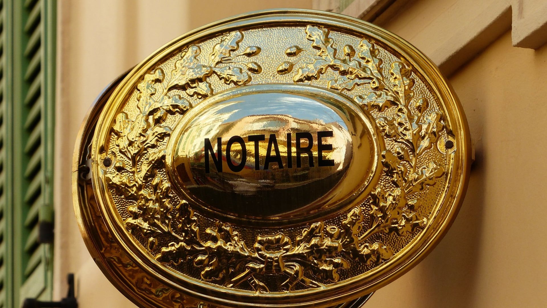 Quel est le rôle du notaire dans une transaction immobilière ?